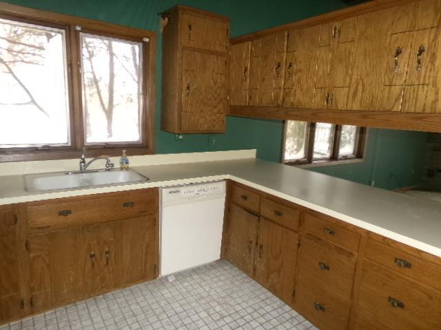 2 Hazeltine Est, Chaska, MN 55318