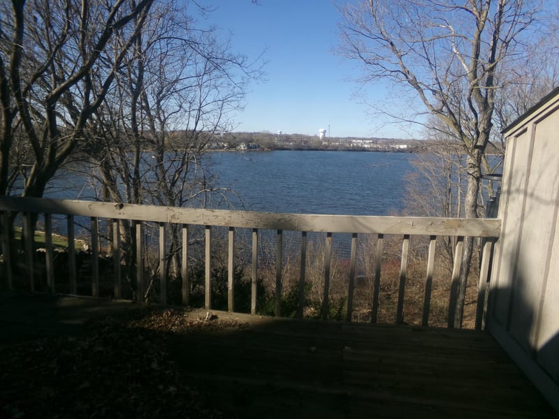 2 Hazeltine Est, Chaska, MN 55318