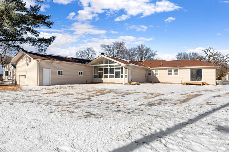 323 Murray St, Owatonna, MN 55060