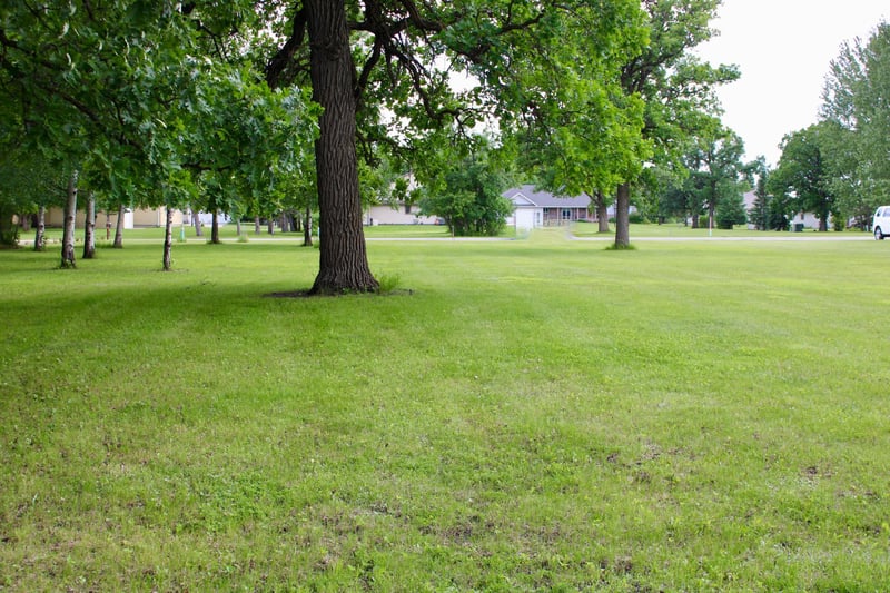 401 Robson Ct, Thief River Falls, MN 56701
