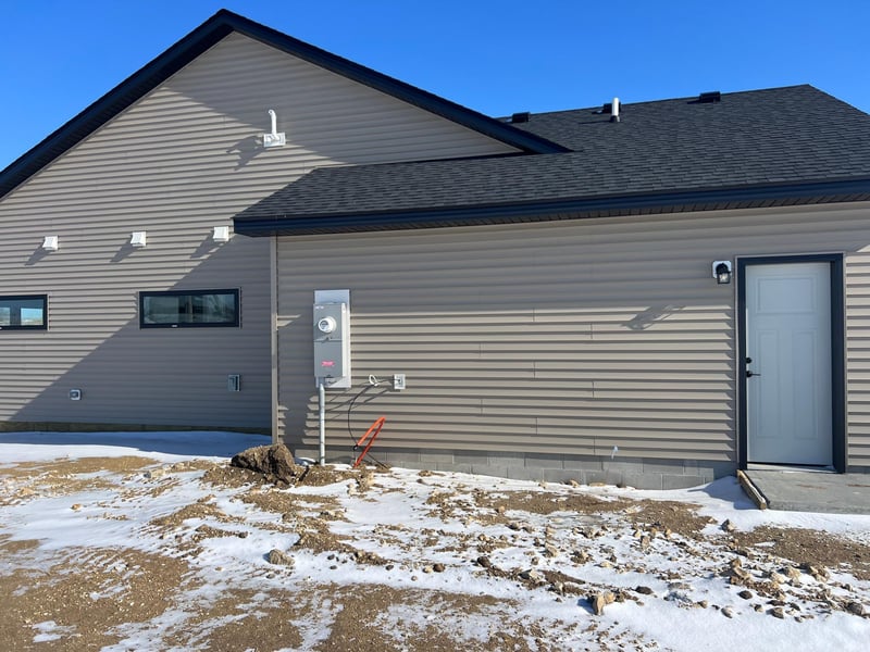 2306 Elk Run Dr SE, Pine Island, MN 55963
