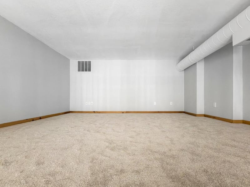 500 Division St S #7, Northfield, MN 55057