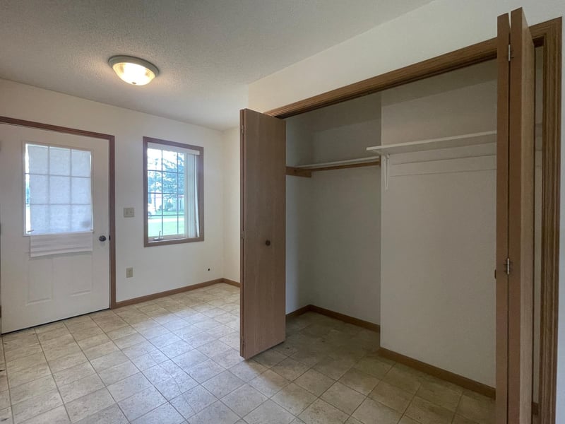 320A 2nd St NE, Bertha, MN 56437