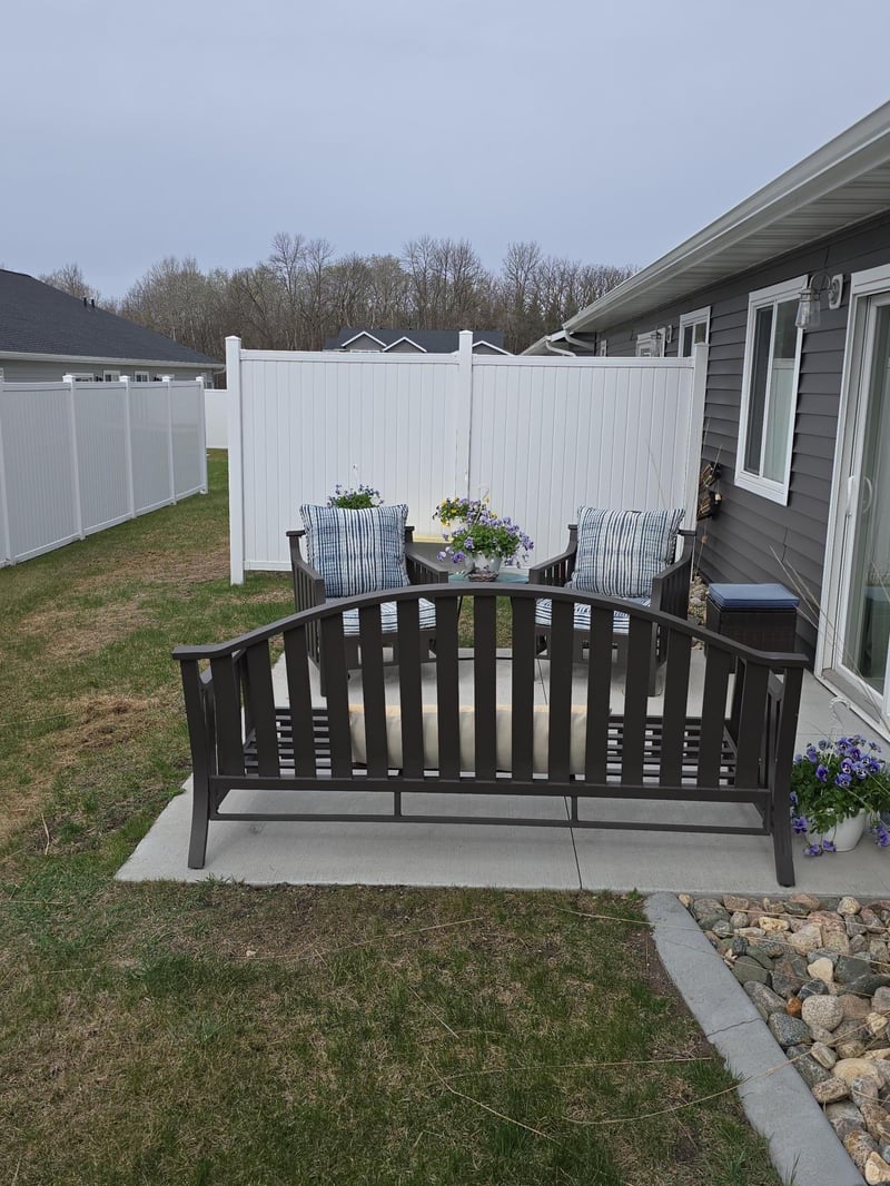 1037 Village Ln, Detroit Lakes, MN 56501