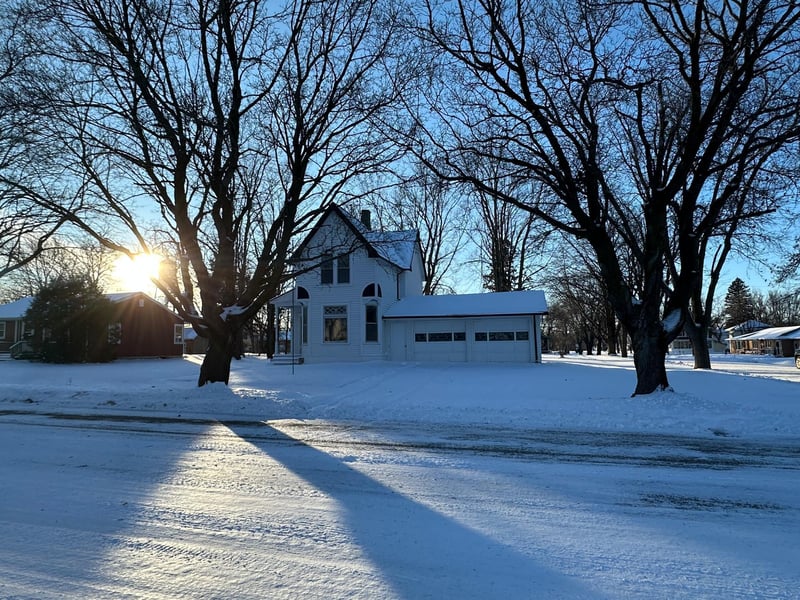 106 N Park St, Hendricks, MN 56136