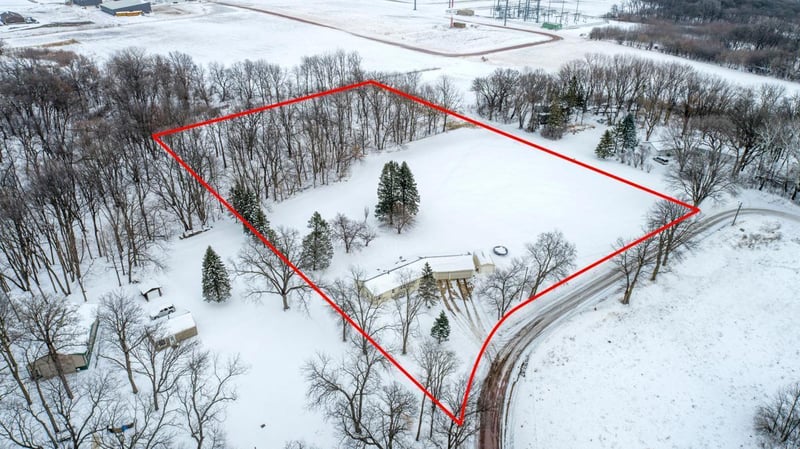 127 Ballard Ave, Jackson, MN 56143
