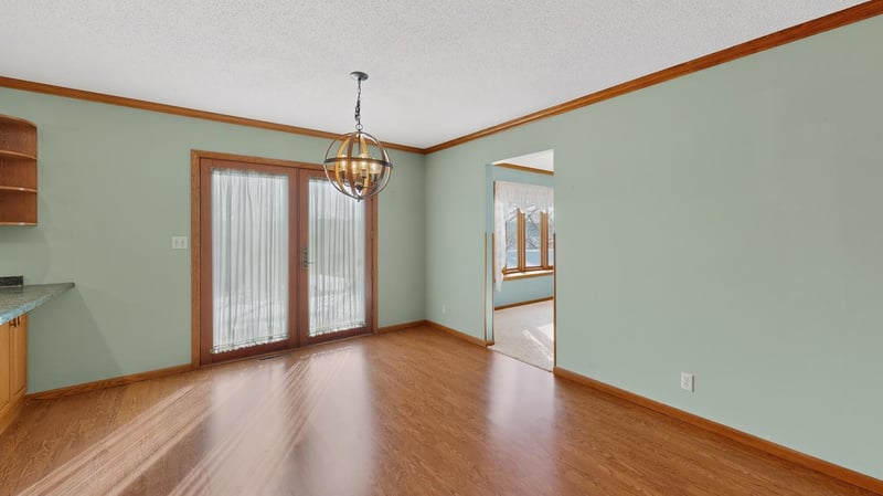 407 Johnson Dr, Lanesboro, MN 55949