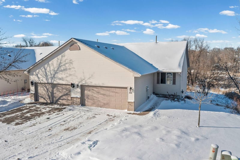 501 Meadow Ln, Norwood Young America, MN 55397