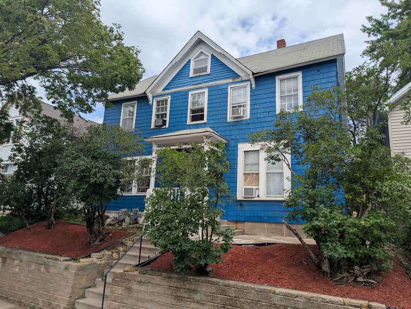 23 Acker St W, Saint Paul, MN 55117