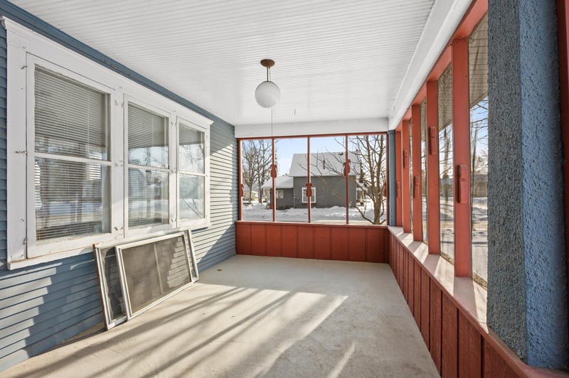 533 Pine St S, Sauk Centre, MN 56378