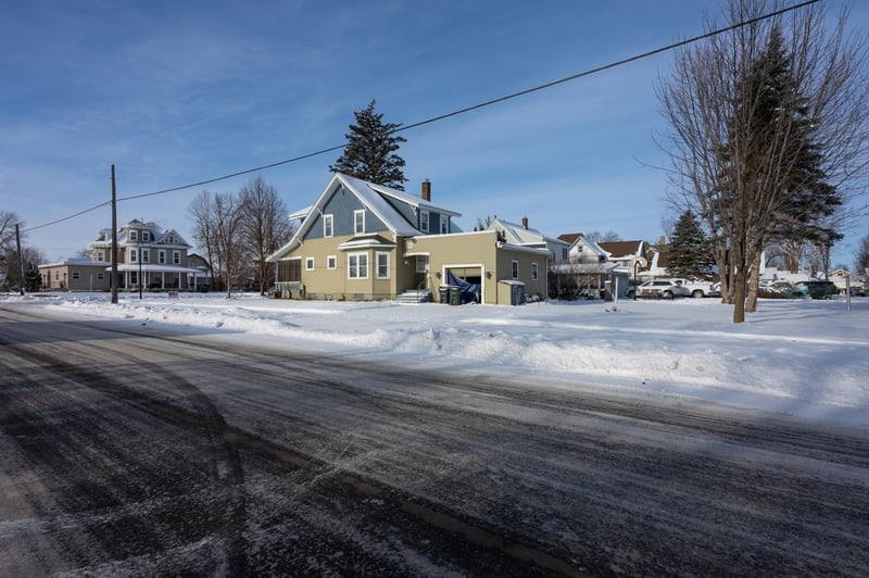 533 Pine St S, Sauk Centre, MN 56378