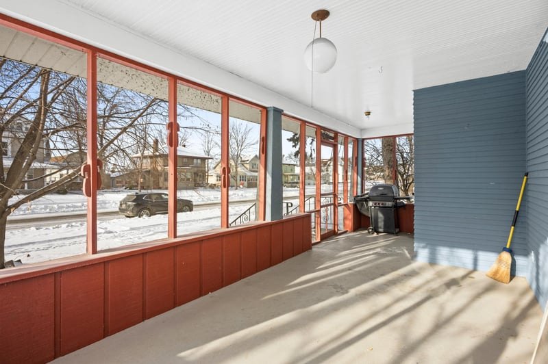 533 Pine St S, Sauk Centre, MN 56378
