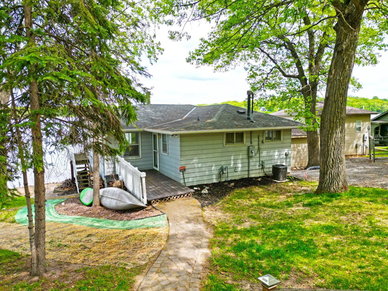 10910 Gulden Ave NW, Maple Lake, MN 55358