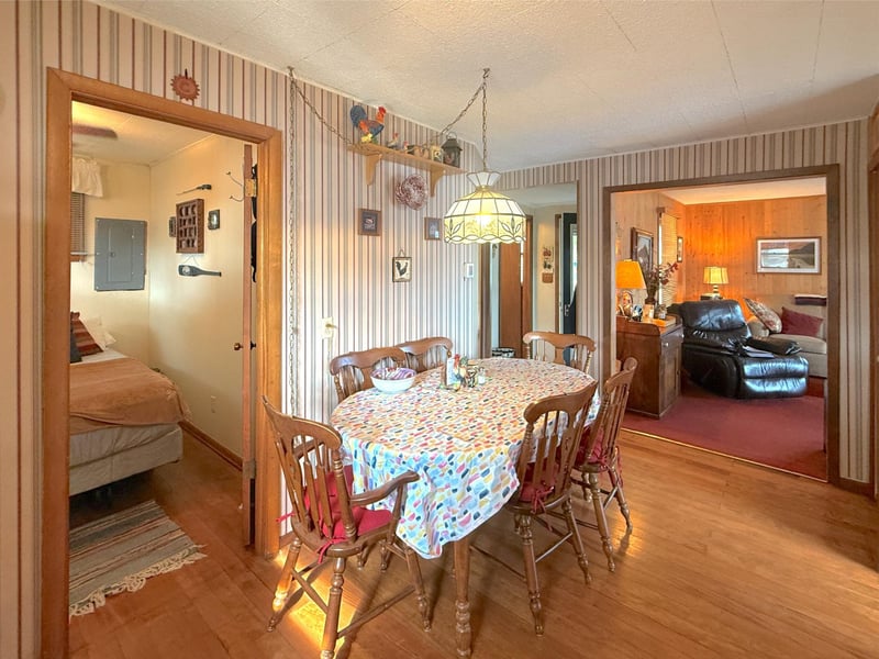 10910 Gulden Ave NW, Maple Lake, MN 55358