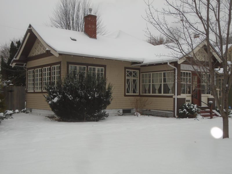 1048 Linwood Ave, Saint Paul, MN 55105