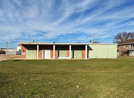1403 Black Oak Ave, Montevideo, MN 56265