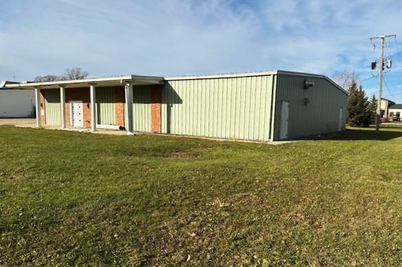 1403 Black Oak Ave, Montevideo, MN 56265