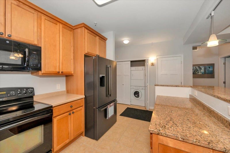 1126 Mesaba Ave #119, Duluth, MN 55811