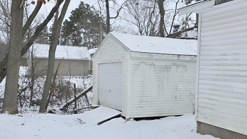 118 E Monroe Ave, Barron, WI 54812