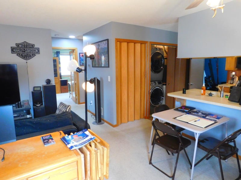 5676 Brandlwood Ct #53, White Bear Lake, MN 55110