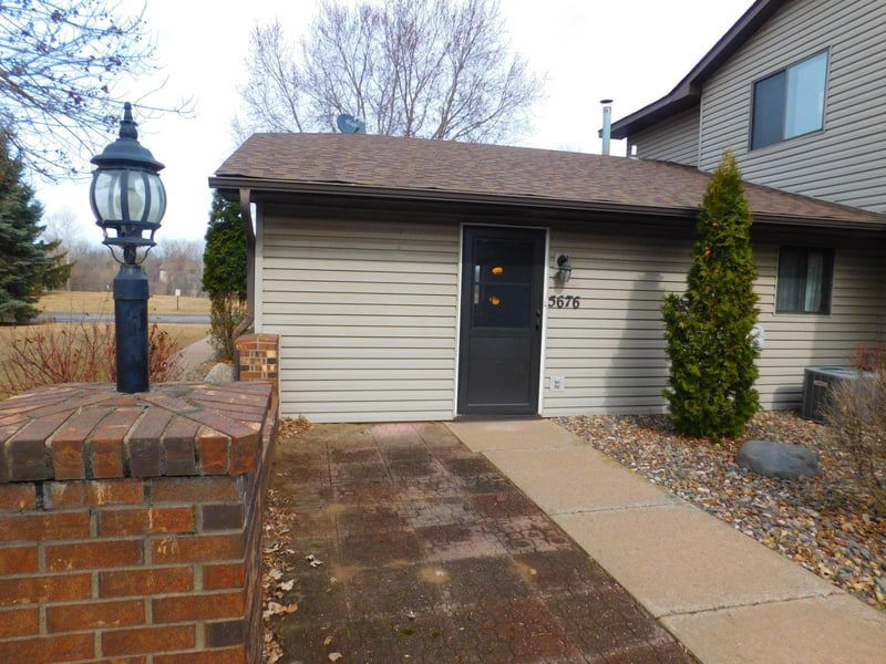 5676 Brandlwood Ct #53, White Bear Lake, MN 55110