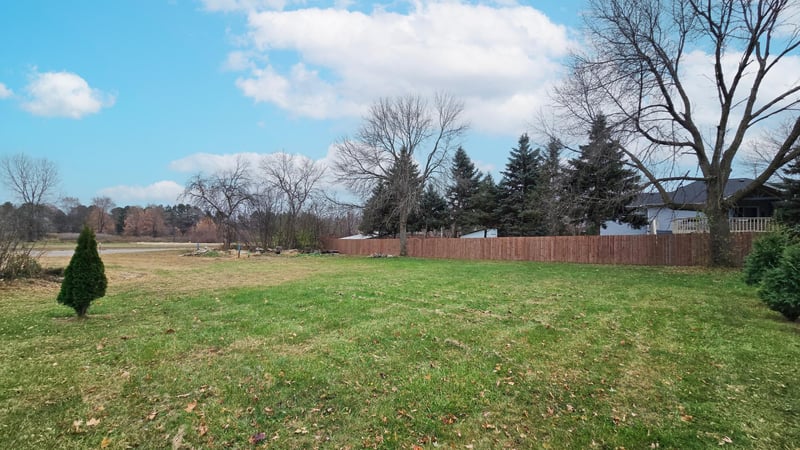 1096 Woodbury Dr, Woodbury, MN 55125