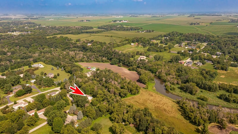 20 Amy Ln, Mantorville, MN 55955