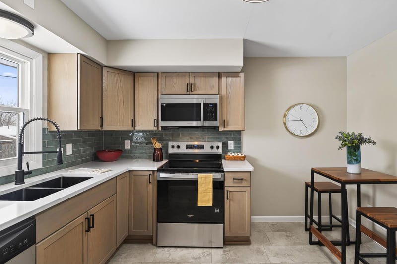 138 South St E, Norwood Young America, MN 55368