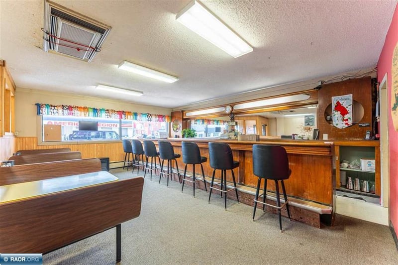 114 N Main St, Aurora, MN 55705