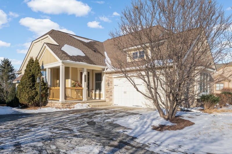 1356 Riverside Ln, Mendota Heights, MN 55118