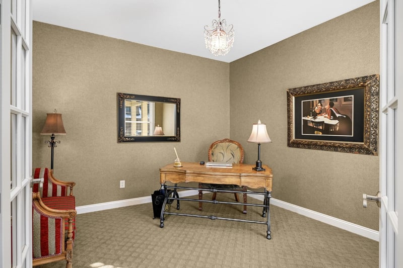 1356 Riverside Ln, Mendota Heights, MN 55118