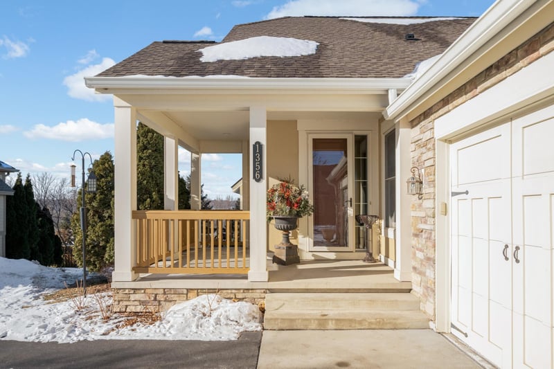 1356 Riverside Ln, Mendota Heights, MN 55118
