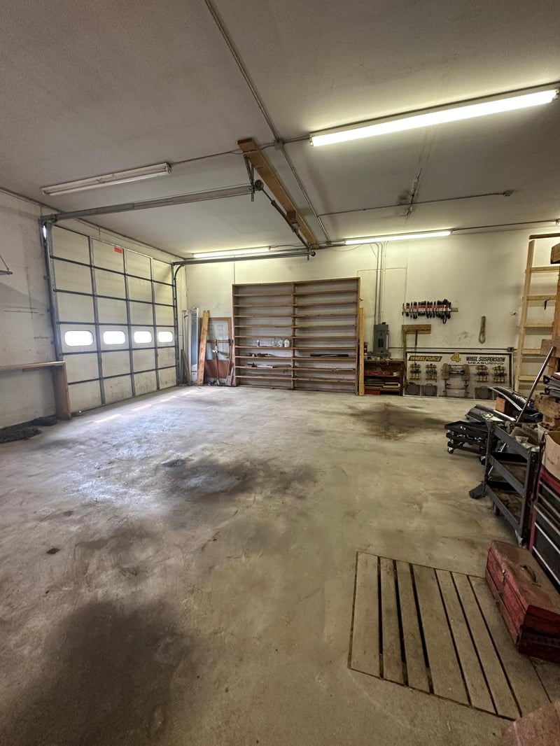 900 2nd St NW, Baudette, MN 56623