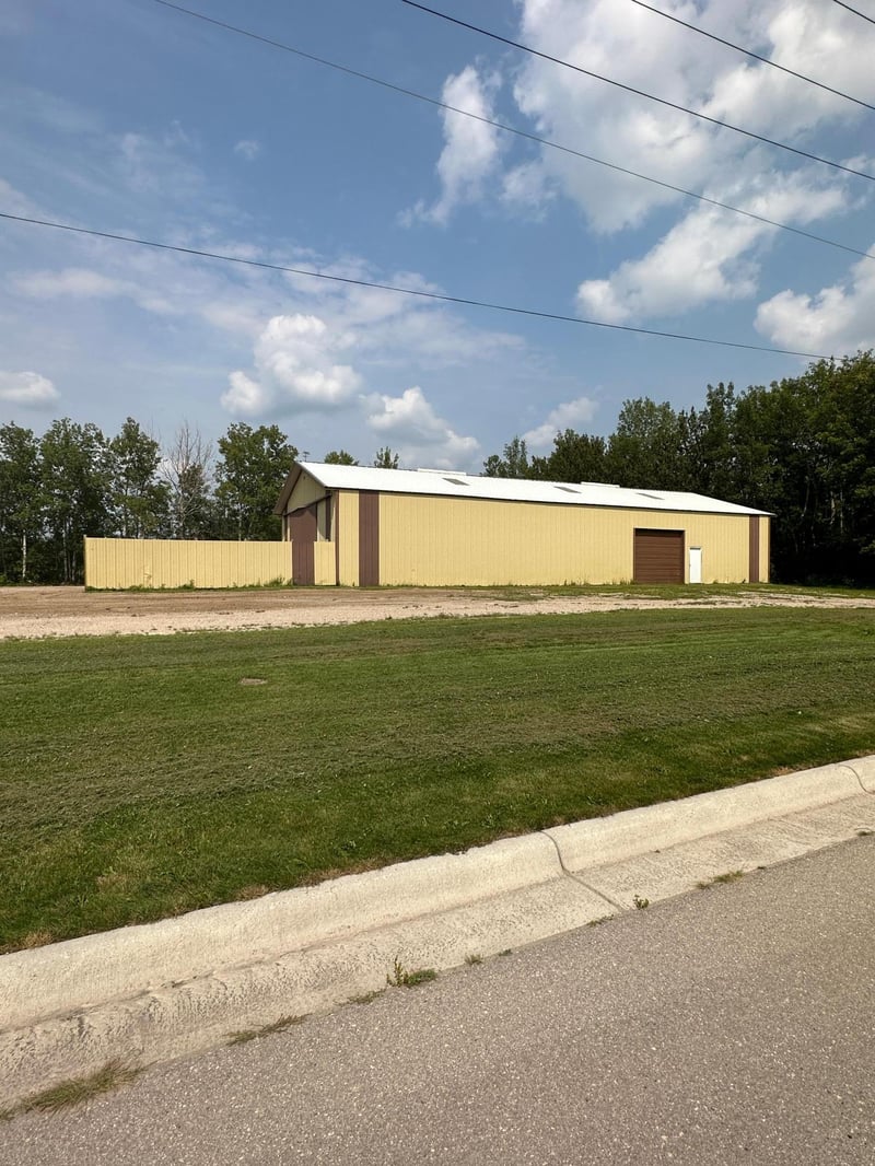 900 2nd St NW, Baudette, MN 56623
