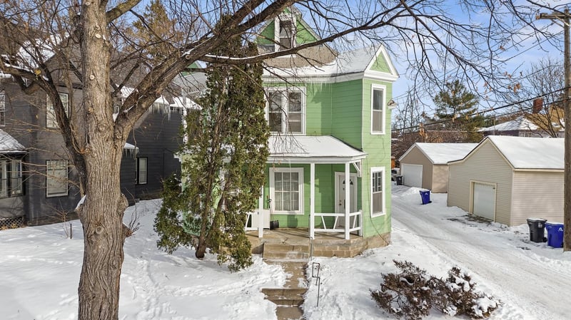 2203 Blake Ave, Saint Paul, MN 55108