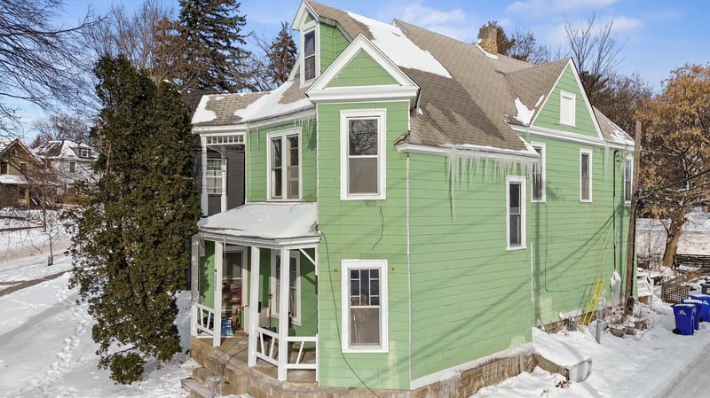 2203 Blake Ave, Saint Paul, MN 55108