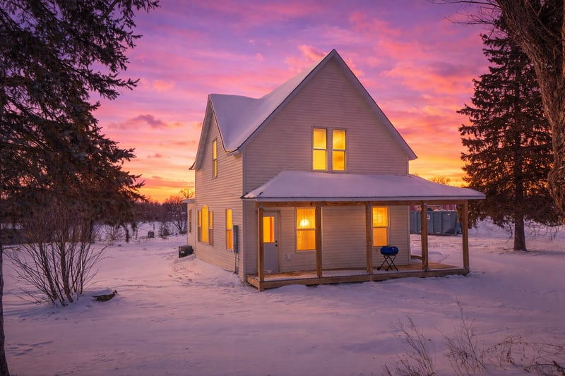3724 345th Ave NE, Cambridge, MN 55008