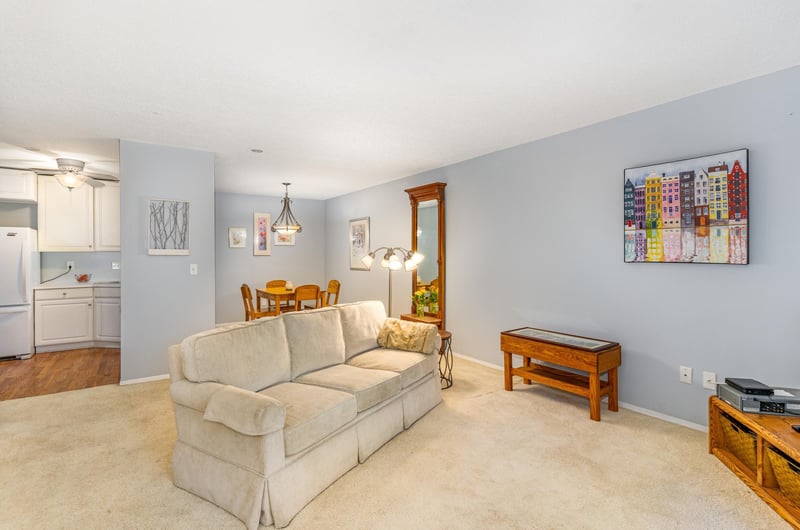 7520 Cahill Rd #203A, Edina, MN 55439
