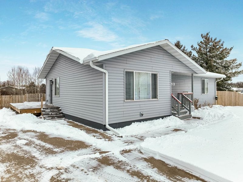 1620 Berdan St, Cumberland, WI 54829