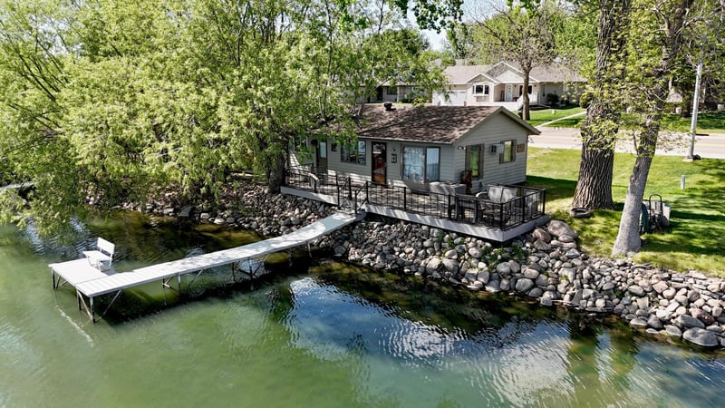 1111 W Lake Ave, Worthington, MN 56187