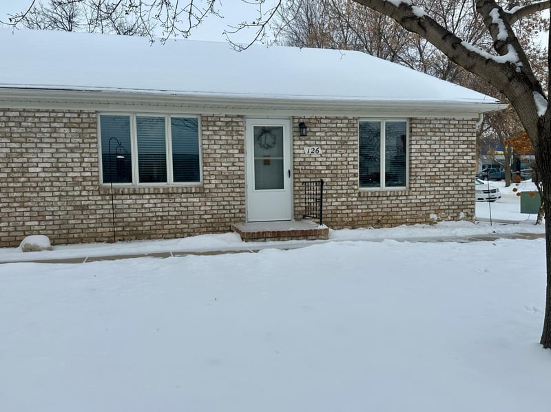 126 W Warren St, Luverne, MN 56156
