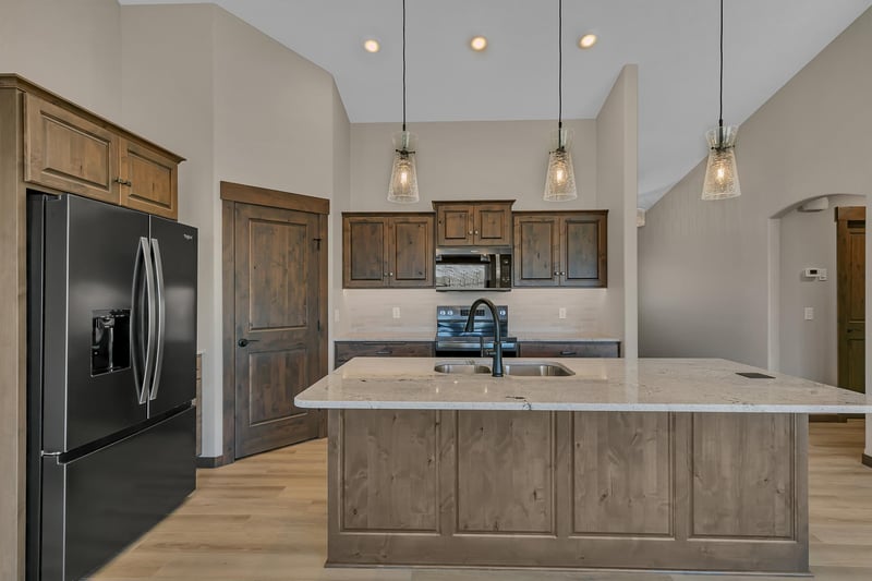 1900 Sandstone Loop S, Sartell, MN 56377