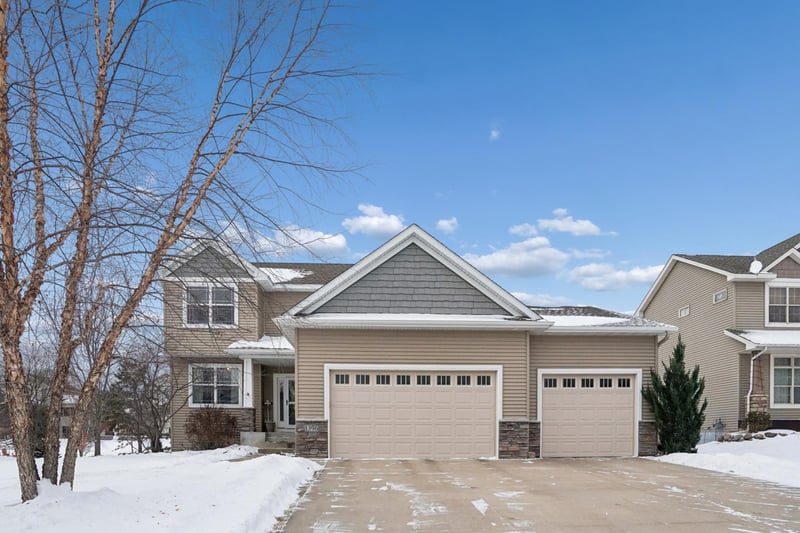 1396 Oakwood Ln, Hanover, MN 55341