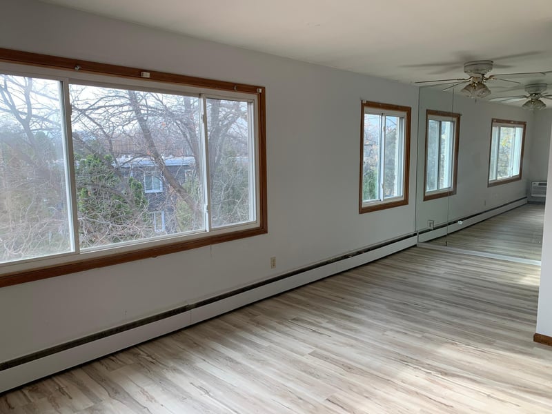 4001 Mavelle Dr, Edina, MN 55435