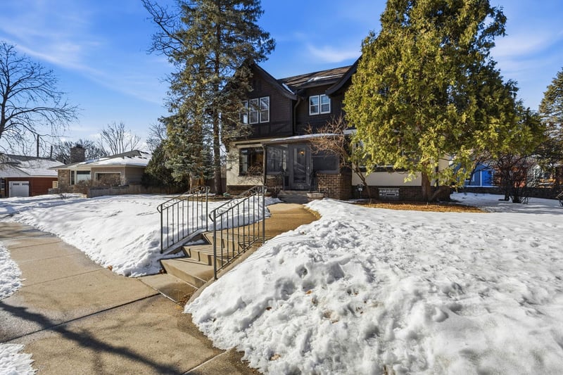 2426 Sheridan Ave S, Minneapolis, MN 55405