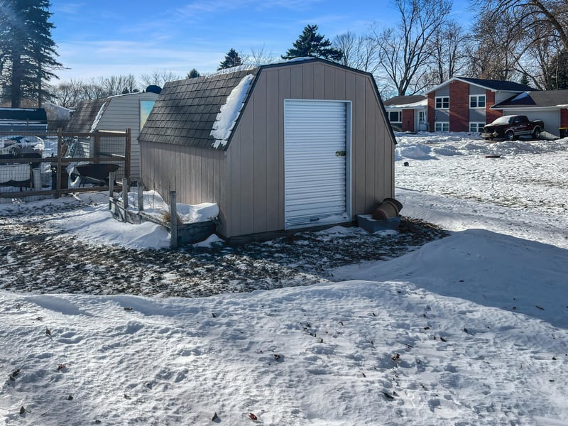 413 N 1st Ave W, Truman, MN 56088