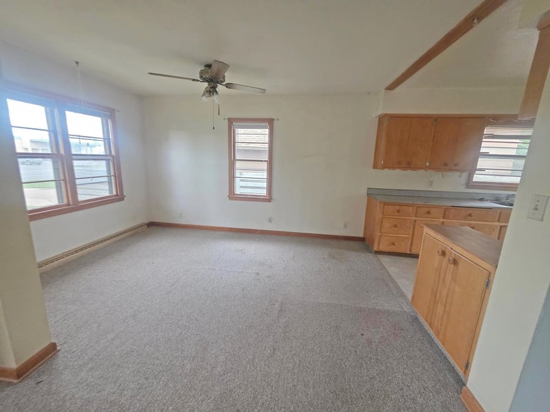 716 E 37th St, Hibbing, MN 55746