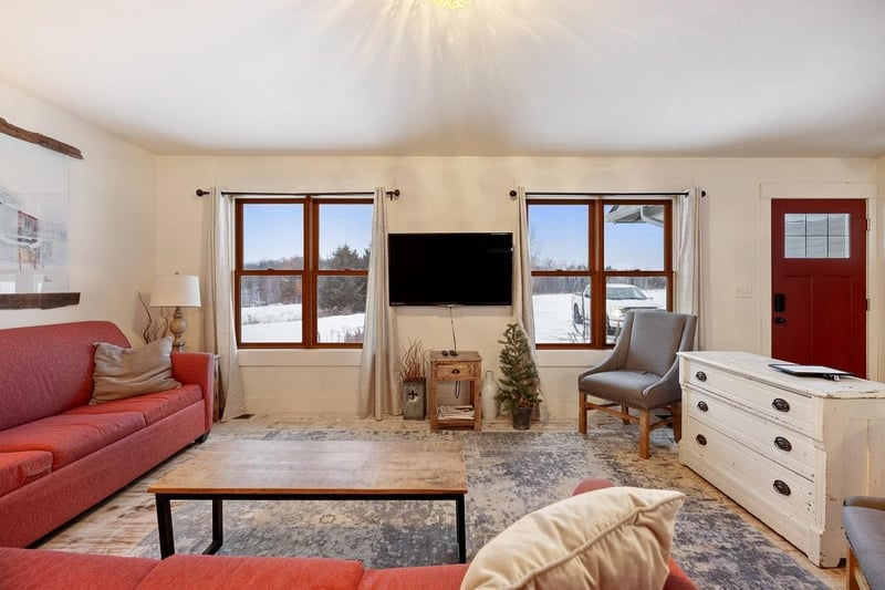 1525 6 1/2th Ave, Hillsdale, WI 54733