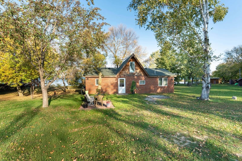 37084 Hackberry Point Rd, Richville, MN 56576