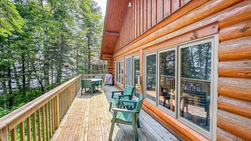 405 Cliff House Rd, Lutsen, MN 55612